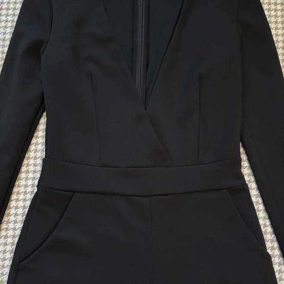 Urban Outfitters | Silence + Noise Deep V Romper - Picture 6 of 16